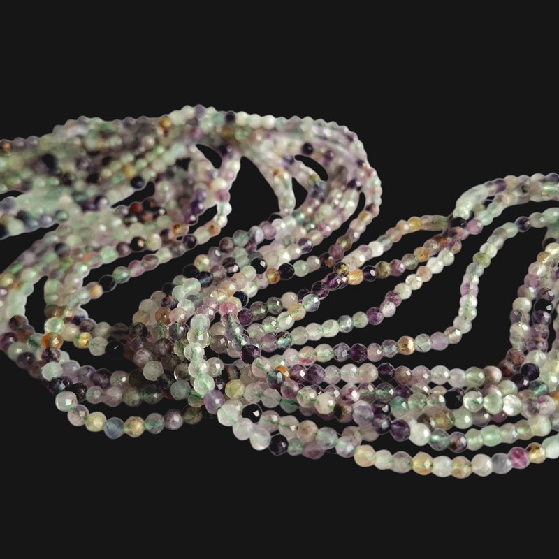 Margele fluorit fațetat 3mm – șirag 18cm
